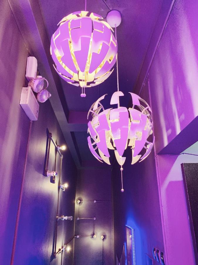 Met A Space Pod @ Boat Quay Singapore Buitenkant foto